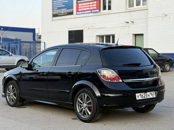 2010 Opel Astra H Рестайлинг, чёрный - вид 5