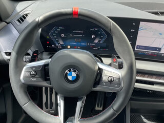 2025 BMW 1 серии M135i xDrive IV (F70), чёрный, 6333562 рублей, вид 5