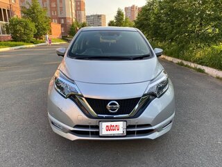 2019 Nissan Note II Рестайлинг, серый, 1020000 рублей, вид 1