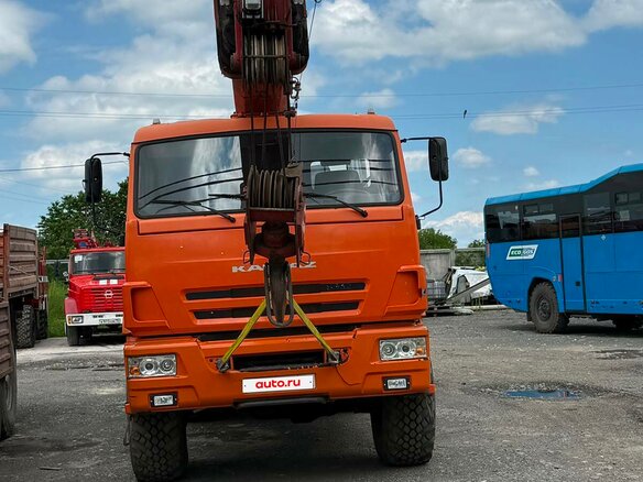 2015 КамАЗ 43118, золотистый, 6500000 рублей - вид 5