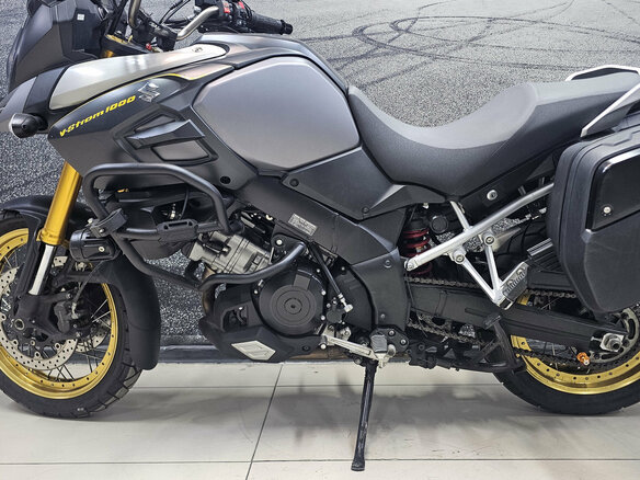 2016 Suzuki V-Strom 1000, чёрный, 849000 рублей - вид 10