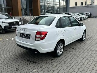2026 Lada (ВАЗ) Granta I Рестайлинг, белый, 1089000 рублей, вид 5