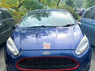 2015 Ford Fiesta Mk6 Рестайлинг, синий, 649999 рублей, вид 1