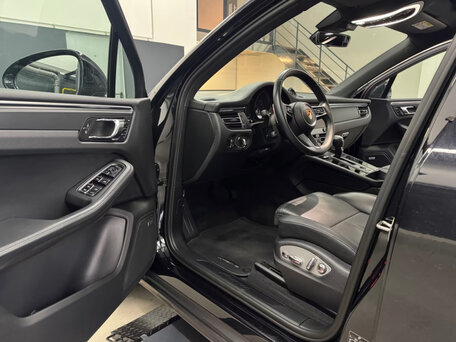 2022 Porsche Macan I Рестайлинг 2, чёрный, 7269000 рублей, вид 5