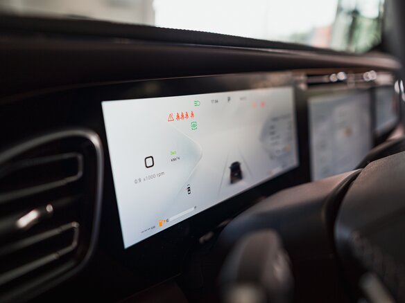 2025 Exeed VX I Рестайлинг, чёрный, 5730000 рублей - вид 4