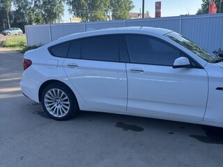 2010 BMW 5 серии Gran Turismo 530d xDrive VI (F10/F11/F07), белый, 1600000 рублей, вид 1