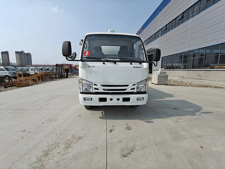 2026 Isuzu Илососная машина, синий, 4526000 рублей, вид 3