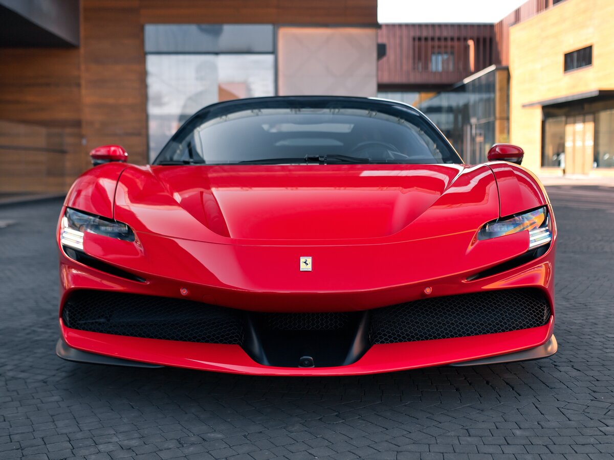 Открыть фотографии: Ferrari SF90 I