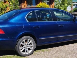 2012 Skoda Superb II, синий, 700000 рублей, вид 4