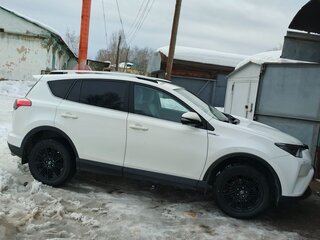 2017 Toyota RAV4 IV (XA40) Рестайлинг, белый, 2250000 рублей, вид 2