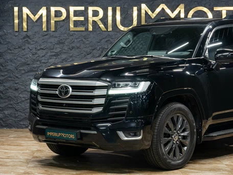 2022 Toyota Land Cruiser 300 Series, чёрный, 8590000 рублей, вид 3