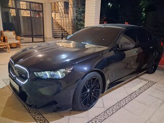2025 BMW M5 VII (G90), чёрный, 21800000 рублей, вид 2