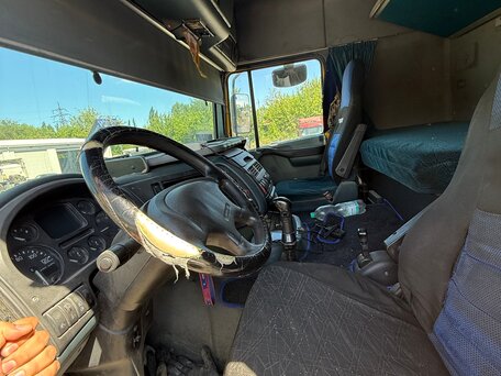 2004 DAF 95XF, жёлтый, 3000000 рублей, вид 2