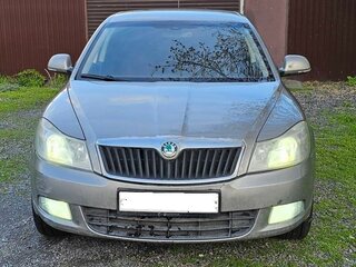 2010 Skoda Octavia DSG7 II (A5) Рестайлинг, серый, 609000 рублей, вид 2