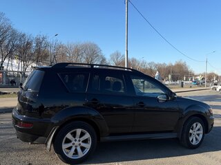 2011 Mitsubishi Outlander II Рестайлинг, чёрный, 1360000 рублей, вид 3