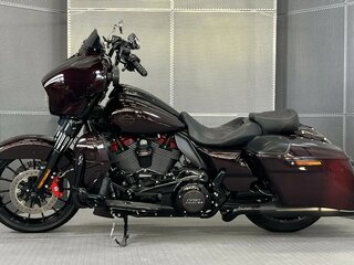 2019 Harley-Davidson CVO Street Glide, пурпурный, 2429000 рублей, вид 5