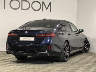 2025 BMW 5 серии Long 530Li xDrive VIII (G60/G61/G68), чёрный, 8690000 рублей, вид 2
