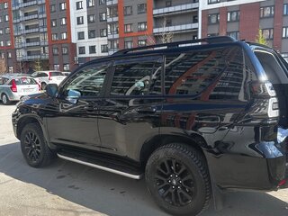 2020 Toyota Land Cruiser Prado 150 Series Рестайлинг 3, чёрный, 6500000 рублей, вид 4