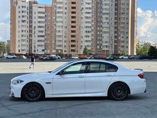 2014 BMW 5 серии 528i xDrive VI (F10/F11/F07) Рестайлинг, белый, 2380000 рублей, вид 5