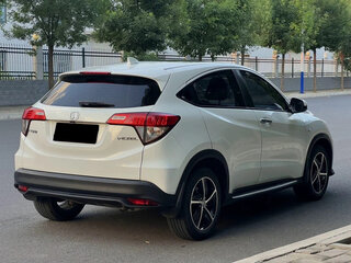 2022 Honda Vezel I Рестайлинг, белый, 1560000 рублей, вид 4