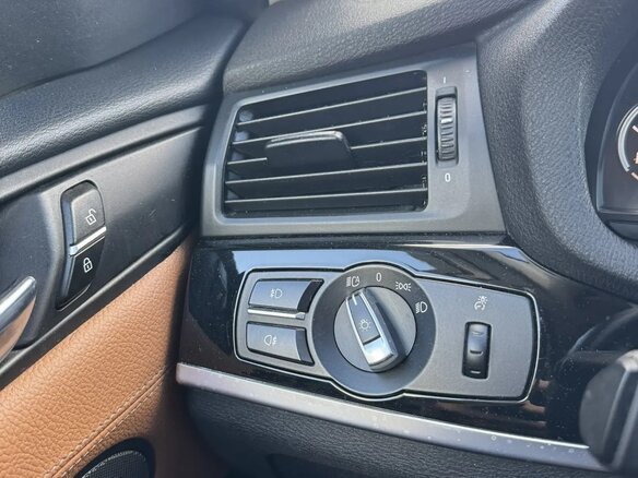 2014 BMW X3 28i xDrive II (F25) Рестайлинг, чёрный, 1950000 рублей - вид 10