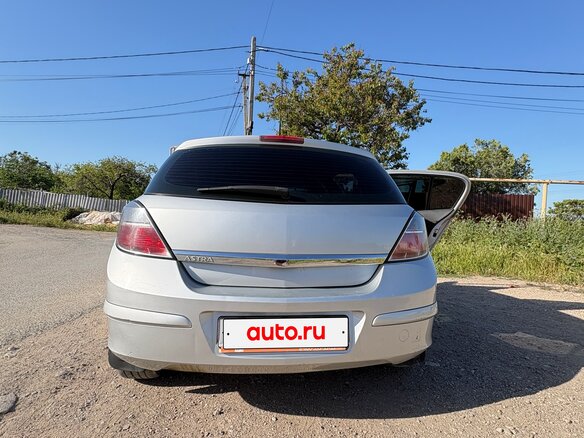 2011 Opel Astra H Рестайлинг, серебристый, 430000 рублей - вид 3