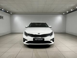 2019 Kia Optima IV Рестайлинг, белый, 1757000 рублей, вид 2