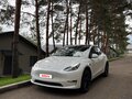 2023 Tesla Model Y Long Range Dual Motor I, белый, 2890000 рублей - вид 1