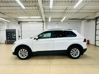 2018 Volkswagen Tiguan II, белый, 2249900 рублей, вид 3