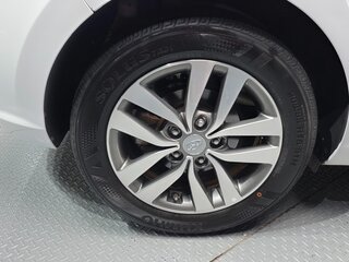 2018 Hyundai i30 III Рестайлинг, белый, 1340000 рублей, вид 5