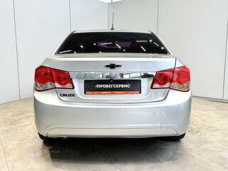 2010 Chevrolet Cruze I, серебристый, 590000 рублей, вид 4