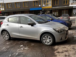 2016 Mazda Demio IV (DJ), серебристый, 1200000 рублей, вид 2