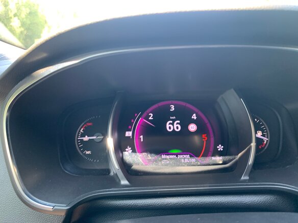 2019 Renault Megane IV, чёрный, 1800000 рублей - вид 5
