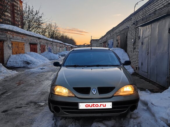 2002 Renault Megane I Рестайлинг, коричневый, 270000 рублей - вид 1