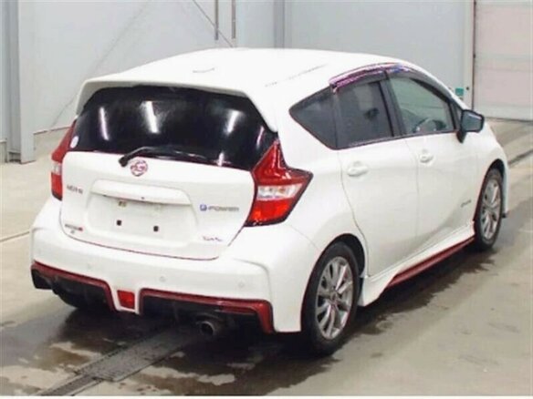 2018 Nissan Note Nismo S e-Power II Рестайлинг, белый, 1420000 рублей - вид 16