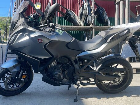 2024 Honda NT1100, серый, 1790000 рублей, вид 1