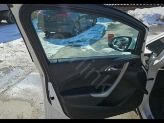 2011 Opel Astra J, белый, 500000 рублей, вид 3