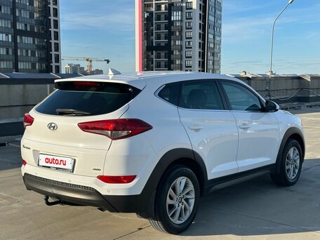 2017 Hyundai Tucson III, белый, 2150000 рублей, вид 5