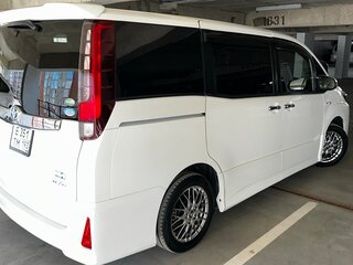 2016 Toyota Noah III (R80), белый, 1950000 рублей, вид 5