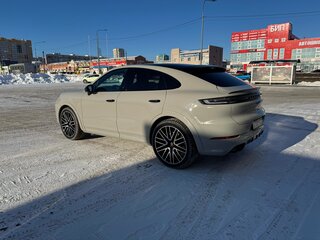 2023 Porsche Cayenne S Coupé III Рестайлинг, серый, 17800000 рублей, вид 4