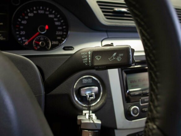 2010 Volkswagen Passat B6, серебристый, 820000 рублей - вид 23