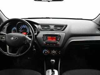 2014 Kia Rio 4-speed III, чёрный, 895000 рублей, вид 5
