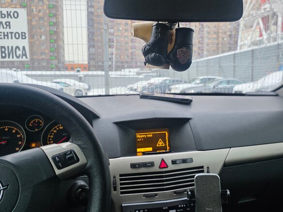 2007 Opel Astra GTC H Рестайлинг, чёрный, 380000 рублей - вид 4