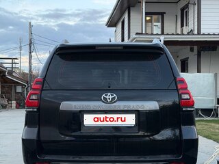 2022 Toyota Land Cruiser Prado 150 Series Рестайлинг 3, чёрный, 5290000 рублей, вид 4