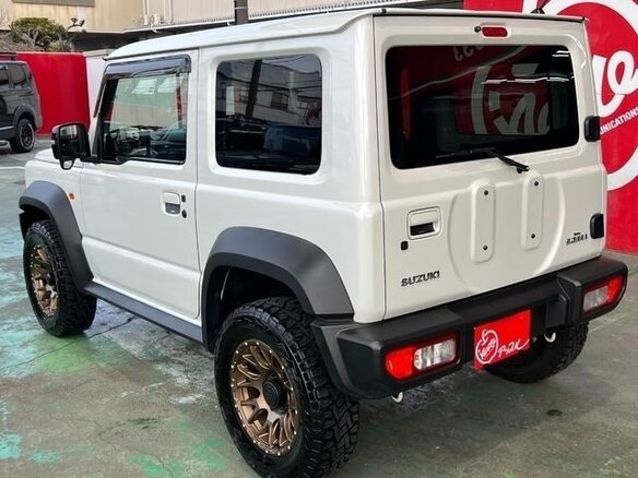 2023 Suzuki Jimny Sierra IV, белый, 1420010 рублей - вид 8
