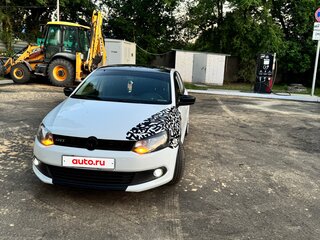 2015 Volkswagen Polo V, белый, 1090000 рублей, вид 3