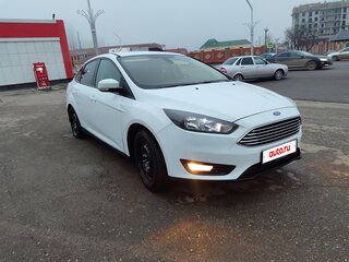 2016 Ford Focus III Рестайлинг, белый, 930000 рублей, вид 2
