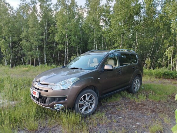 2012 Citroen C-Crosser, коричневый, 950000 рублей