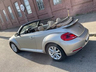 2013 Volkswagen Beetle II (A5), золотистый, 2195136 рублей, вид 3
