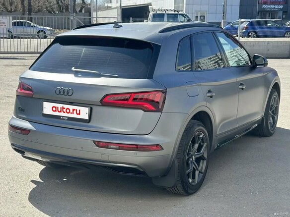 2018 Audi Q5 45 TFSI II (FY), серый, 2630000 рублей - вид 3